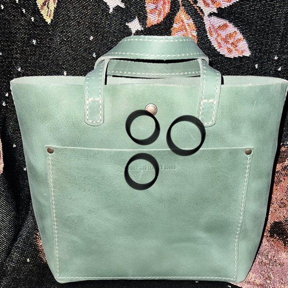SOLD Portland Leather Goods CUCUMBER Mini Snap Crossbody Tote - Picture 7 of 8